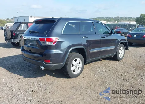 2013 Jeep Grand Cherokee Laredo z USA, uszkodzony, nr VIN 1C4RJFAG8DC633305